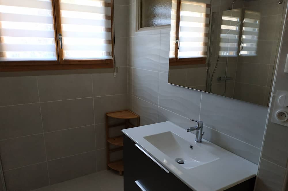 Photo of Bathroom in Mouret