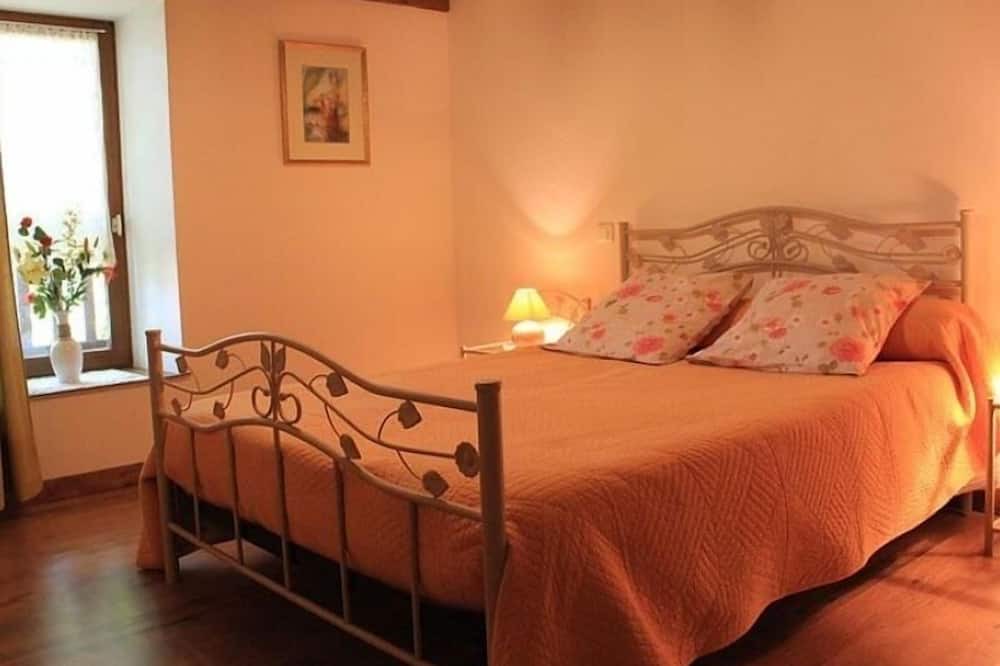 Photo of Bedroom in Martiel
