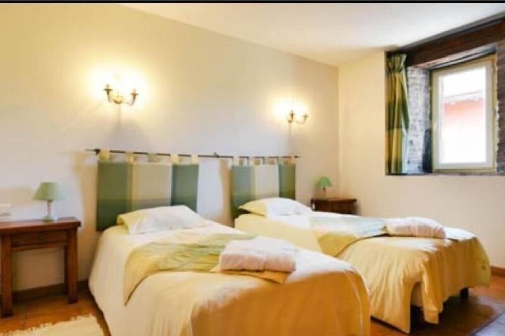 Photo of Bedroom in Martrin