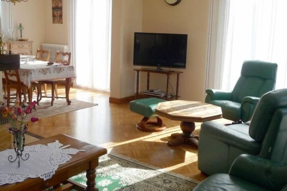 Photo of Livingroom in Montbazens