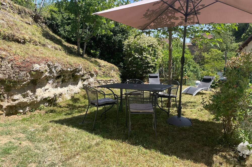 Photo of Outdoor in Saint-Rome-de-Cernon
