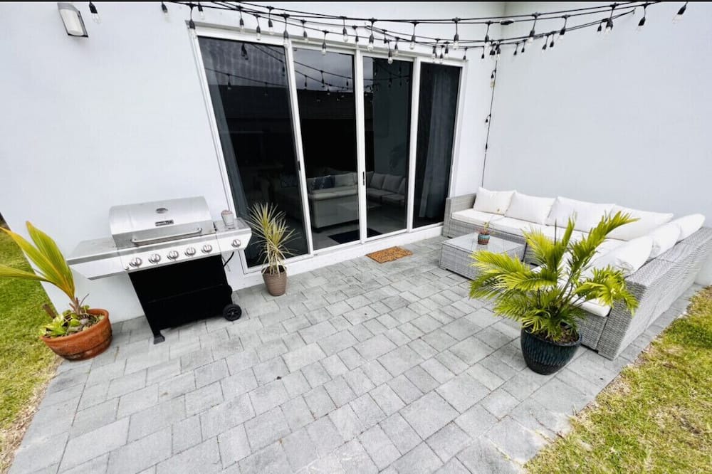 Photo of Outdoor in Richmond West