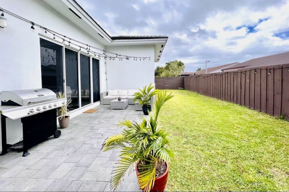 Photo of Outdoor in Richmond West