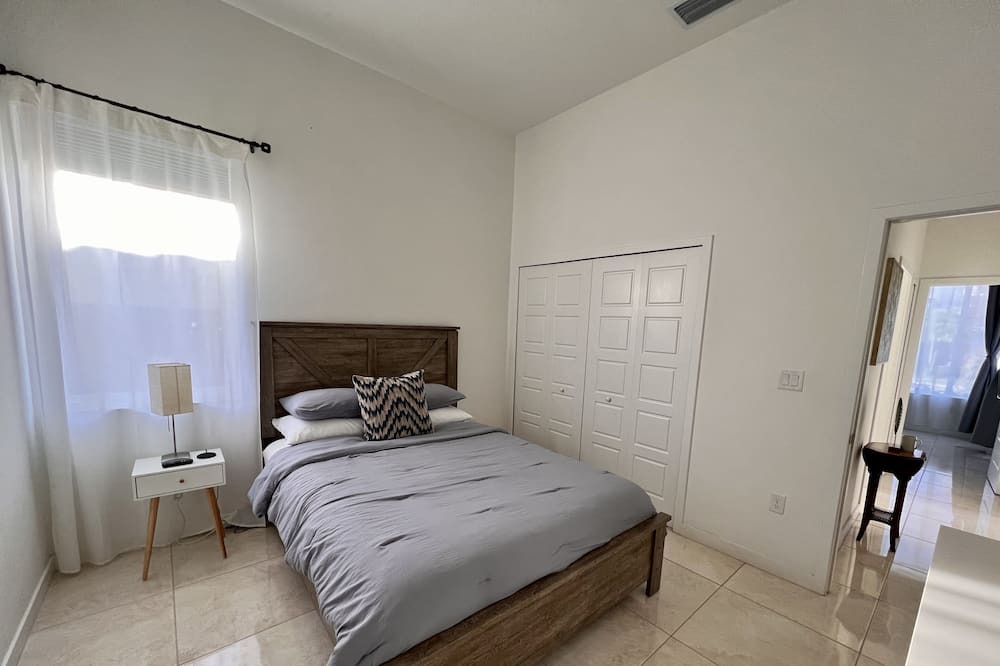 Photo of Bedroom in Richmond West