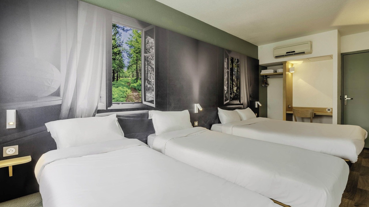 Photo of Bedroom in Proville