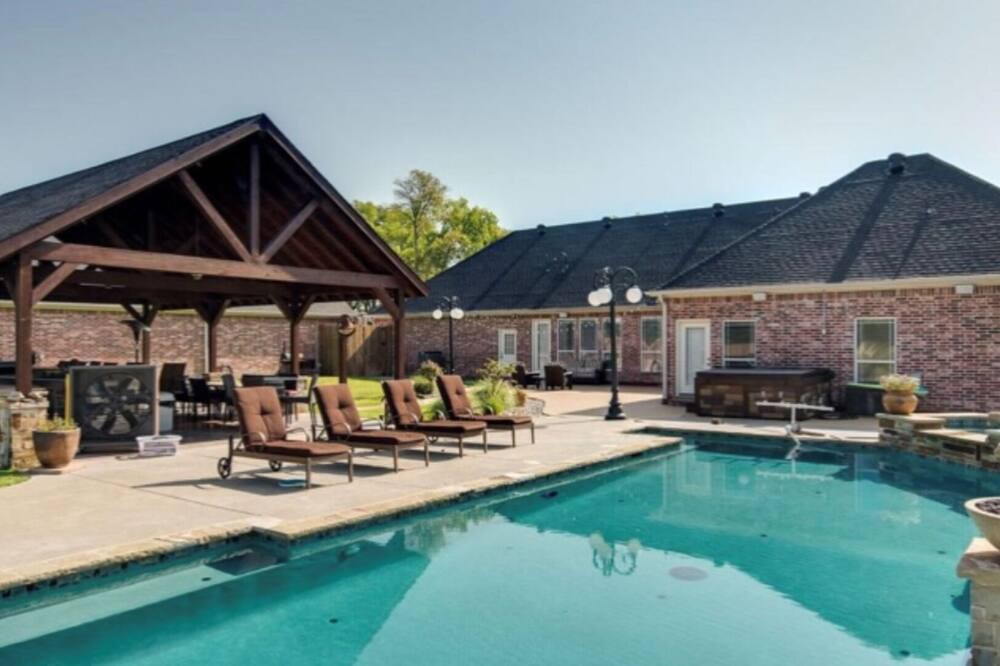 Photo of Outdoor in Greenville