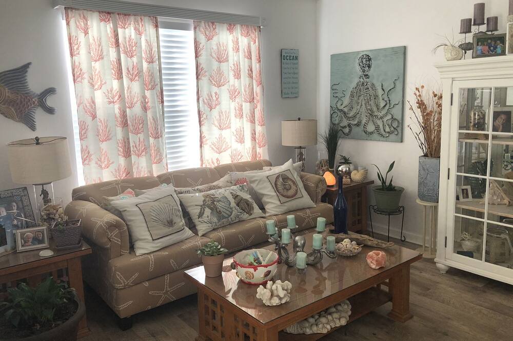Photo of Bedroom in Fentress