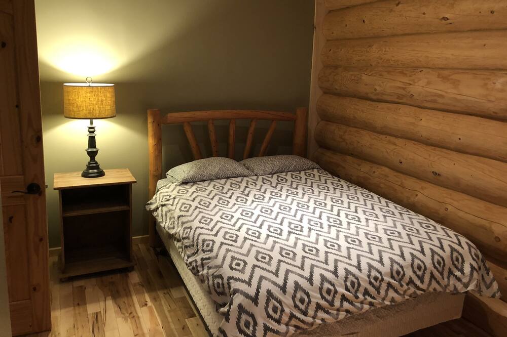 Photo of Bedroom in Christopher Lake