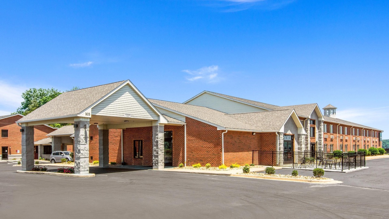 Photo of Outdoor in Clarksville