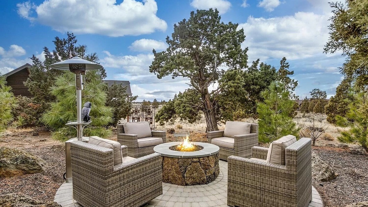 Photo of Patio Balcony in Alfalfa