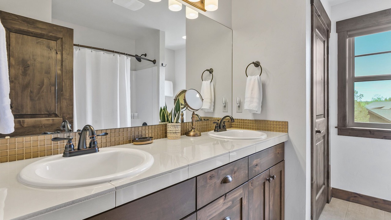 Photo of Others in Alfalfa