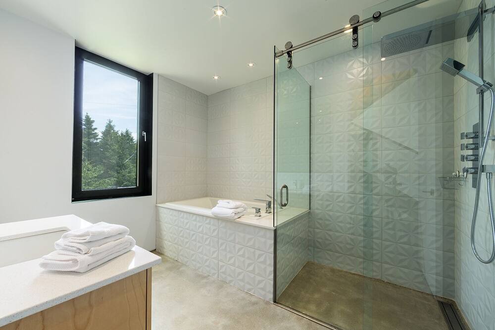 Photo of Bathroom in La Malbaie
