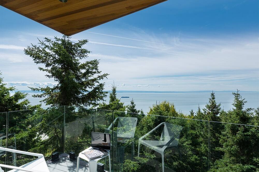 Photo of Patio Balcony in La Malbaie