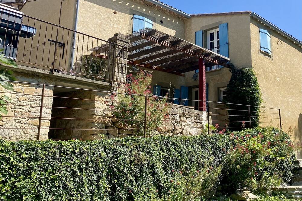 Photo of Outdoor in Saint-Just-et-le-Bezu