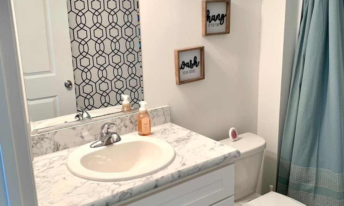 Photo of Bathroom in Oak Hill Park
