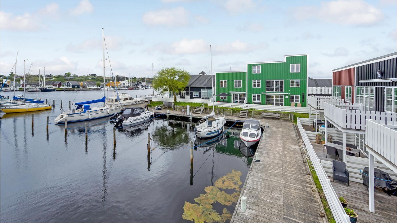 Photo of Others in Øer Strand