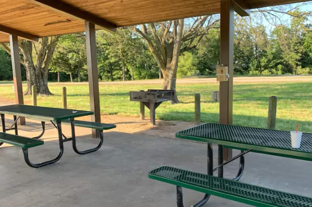 Photo of Outdoor in Yantis