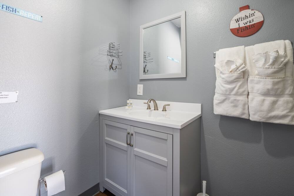 Photo of Bathroom in Yantis