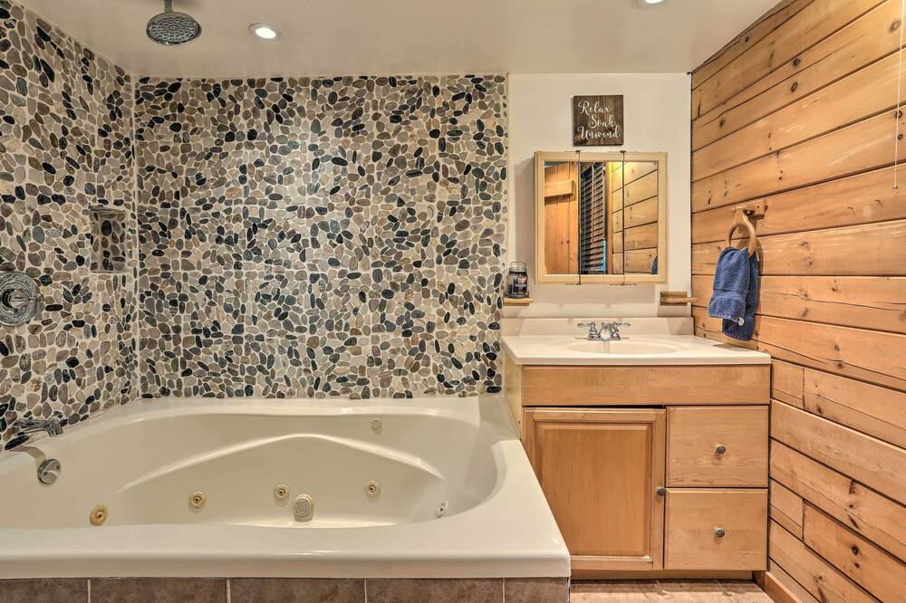 Photo of Bathroom in Town of Colchester