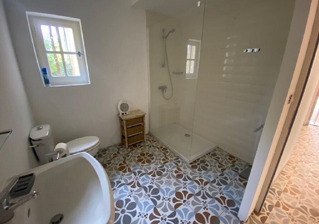 Photo of Others in Malemort-du-Comtat