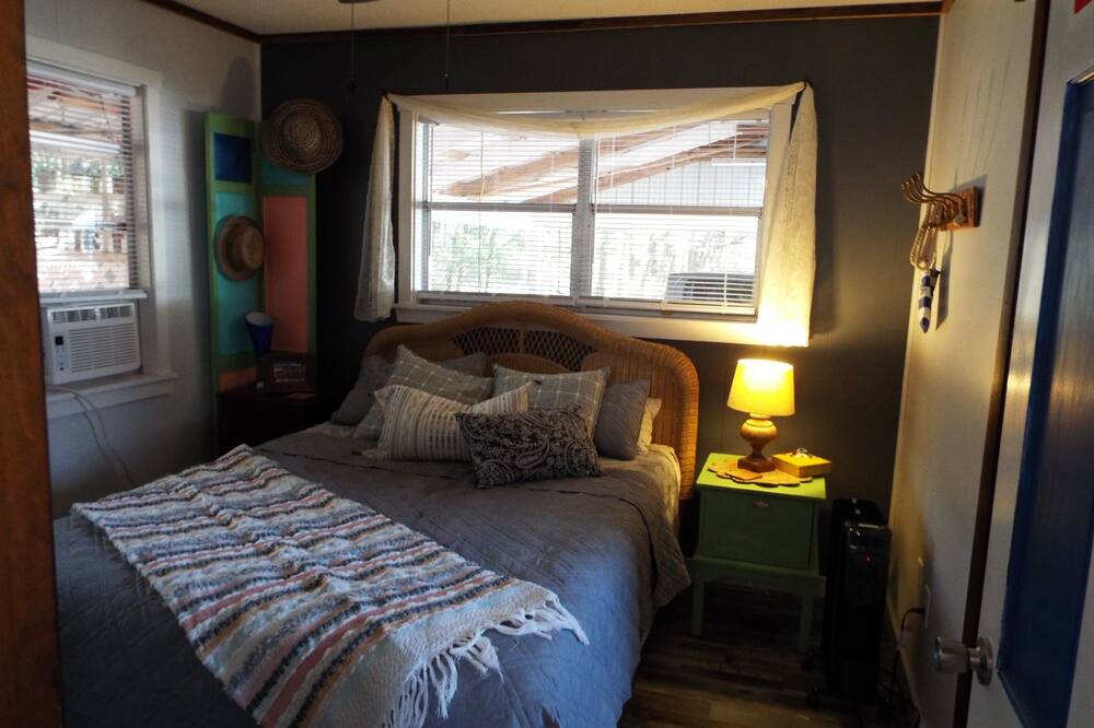 Photo of Bedroom in Dunnellon