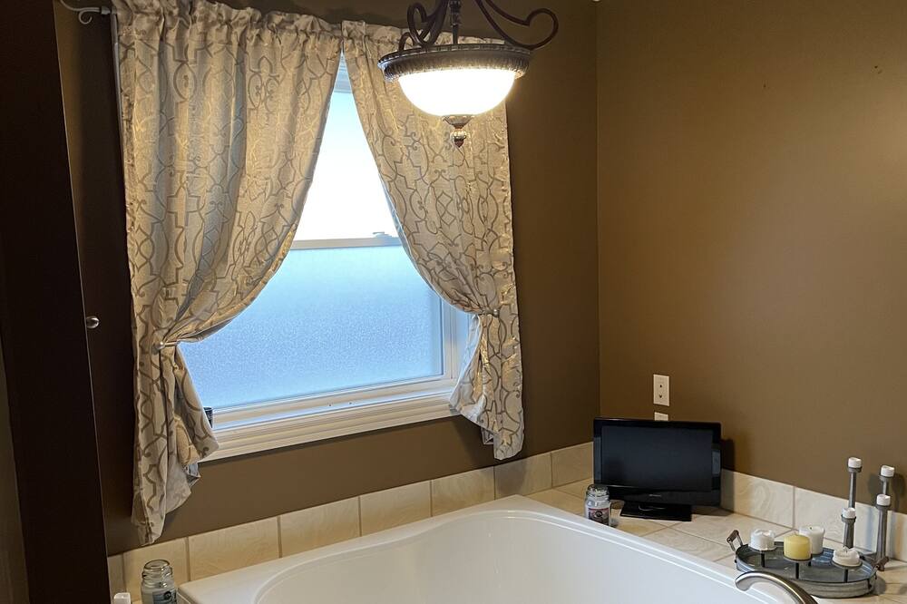 Photo of Bathroom in Cannon