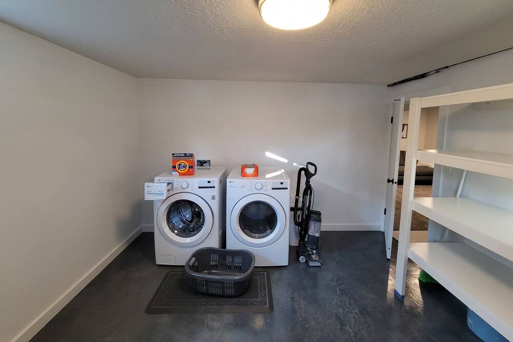 Photo of Bedroom in Pleasant View