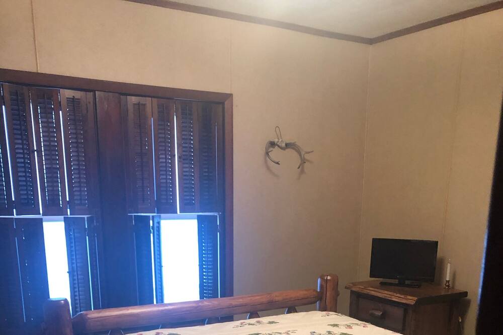 Photo of Bedroom in Renovo