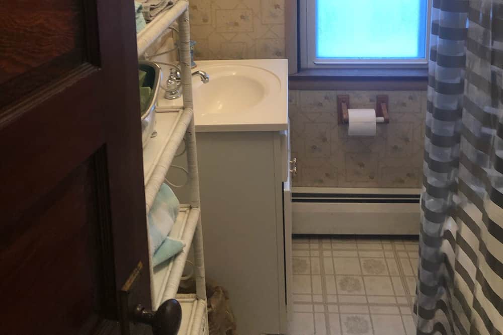 Photo of Bathroom in Renovo