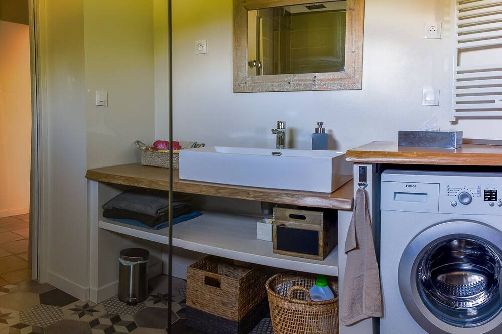 Photo of Bathroom in Lagraulet-Saint-Nicolas