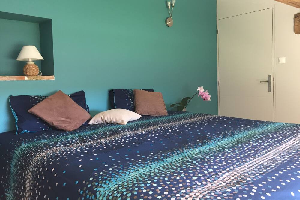 Photo of Bedroom in Lagraulet-Saint-Nicolas