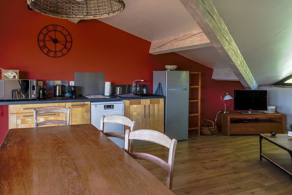 Photo of Kitchen in Lagraulet-Saint-Nicolas