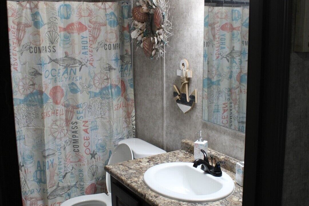 Photo of Bathroom in Gober
