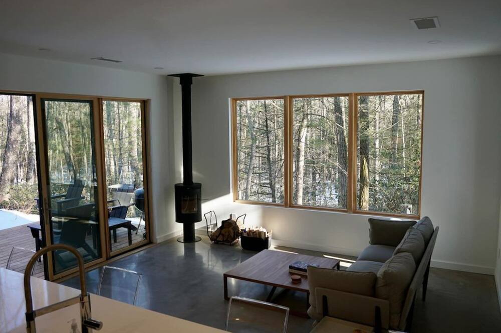 Photo of Livingroom in Accord