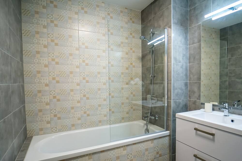Photo of Bathroom in Chaparon