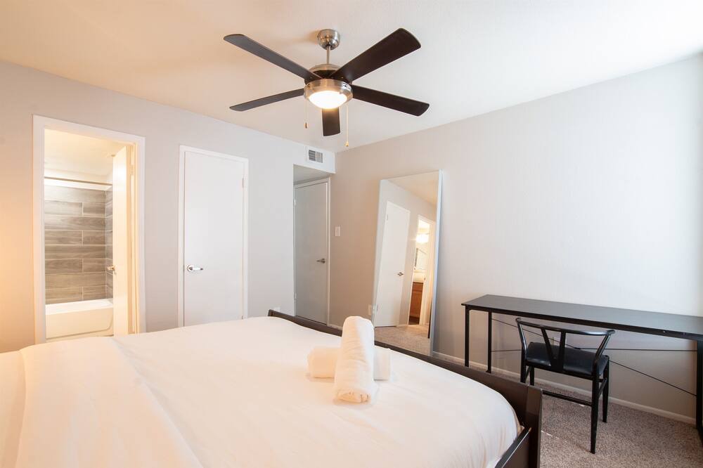 Photo of Bedroom in East Riverside - Oltorf