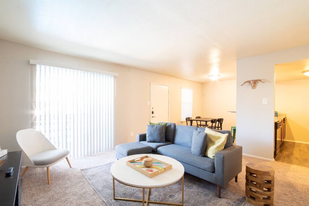 Photo of Livingroom in East Riverside - Oltorf