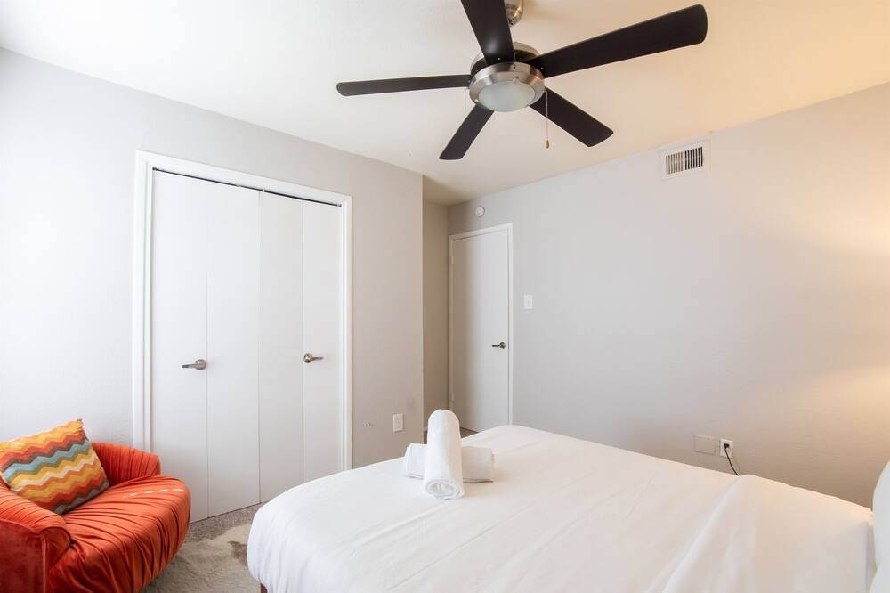 Photo of Bedroom in East Riverside - Oltorf
