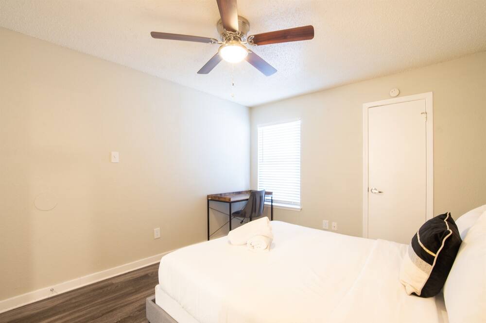 Photo of Bedroom in Barton Hills