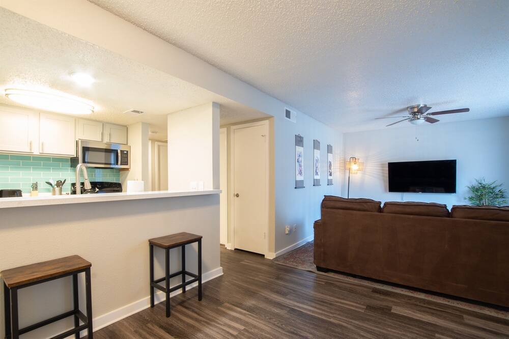 Photo of Livingroom in Barton Hills