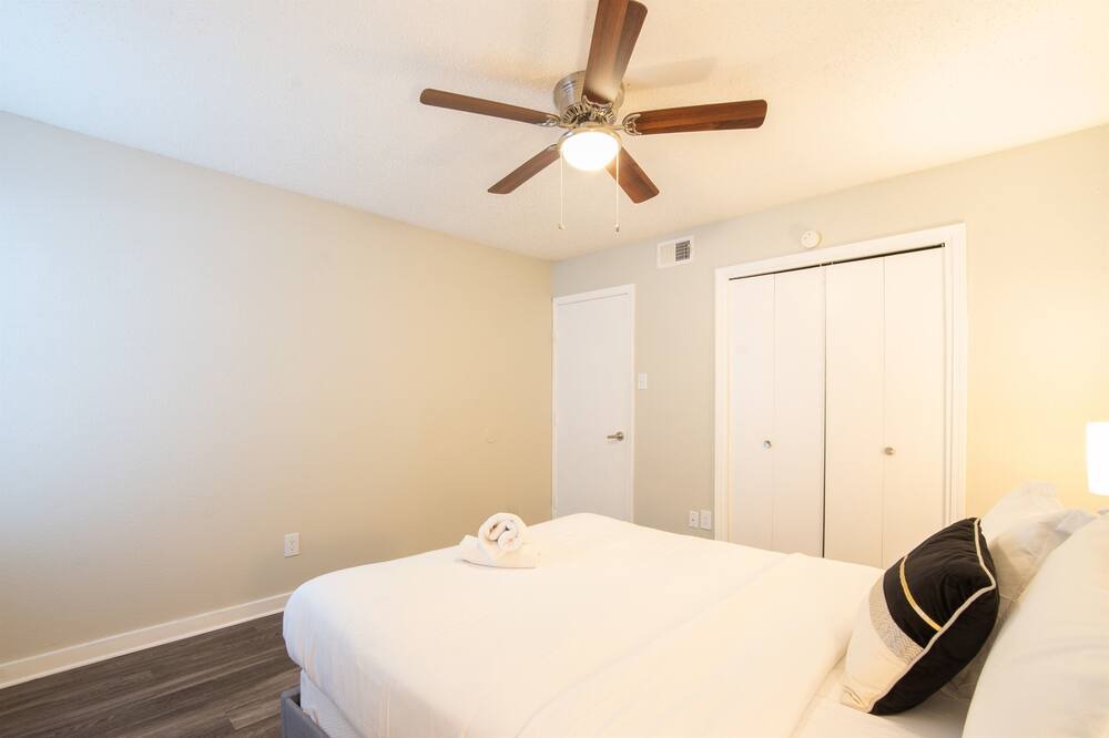 Photo of Bedroom in Barton Hills