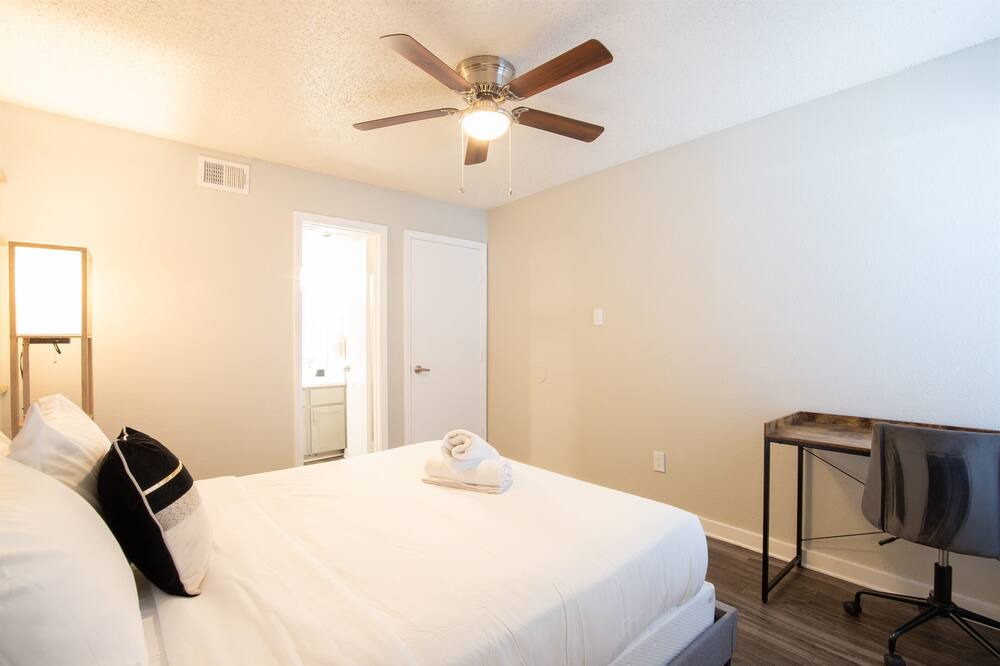 Photo of Bedroom in Barton Hills