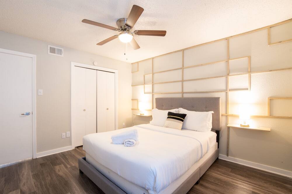 Photo of Bedroom in Barton Hills