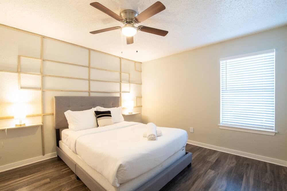 Photo of Bedroom in Barton Hills