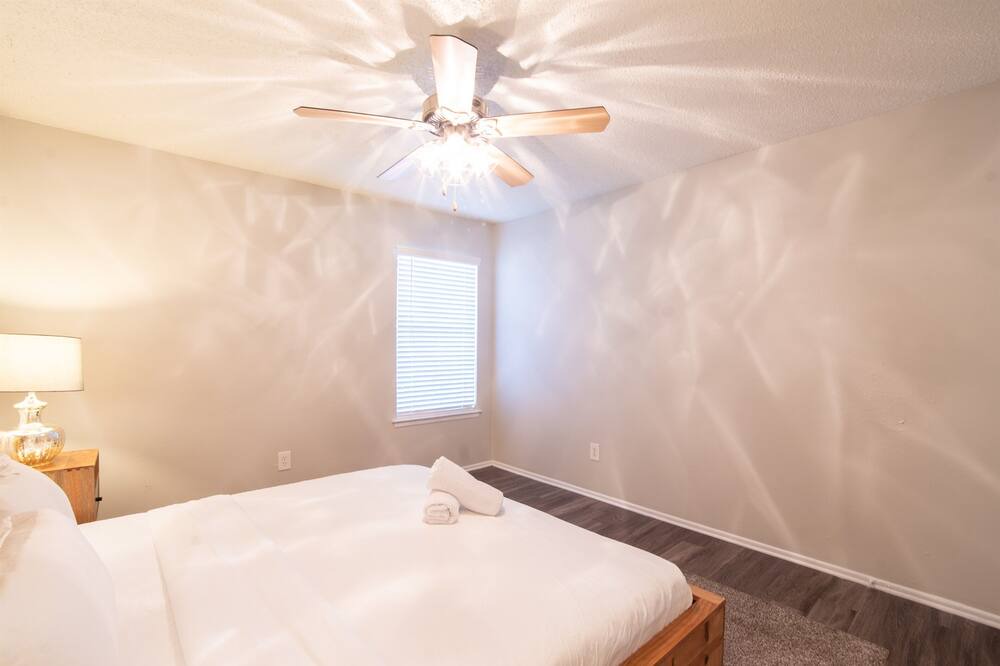 Photo of Bedroom in East Riverside - Oltorf