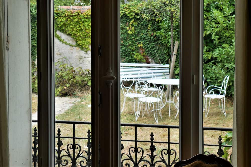Photo of Patio Balcony in Chateaudun-Bannier