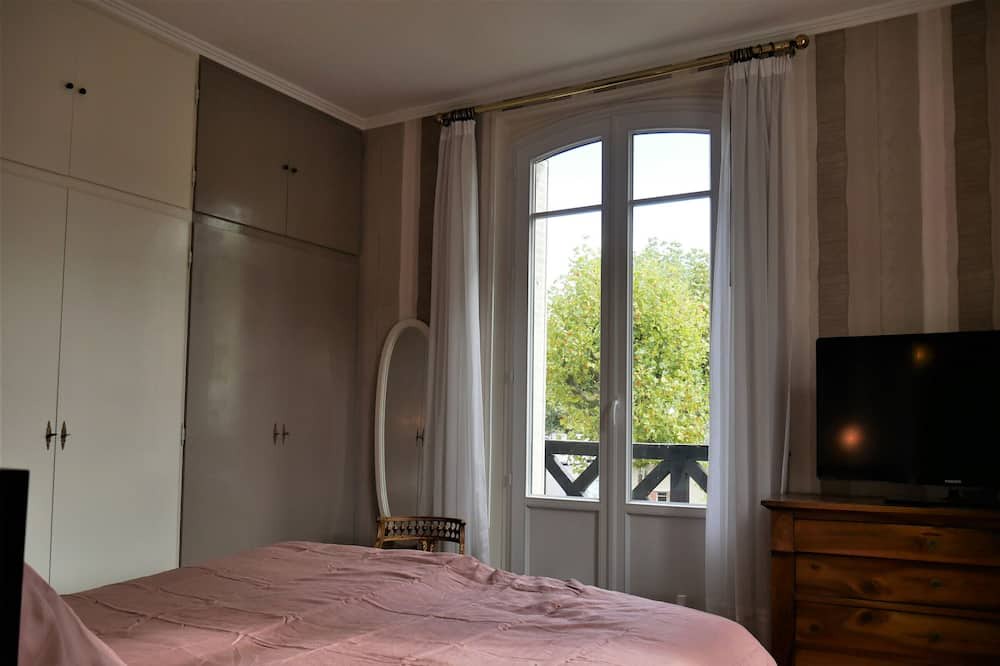 Photo of Bedroom in Chateaudun-Bannier