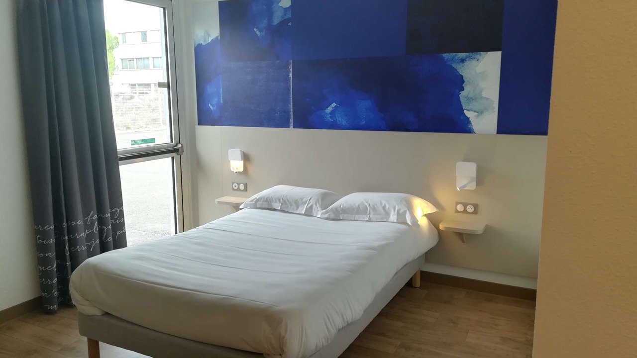 Photo of Bedroom in Bourg-les-Valence