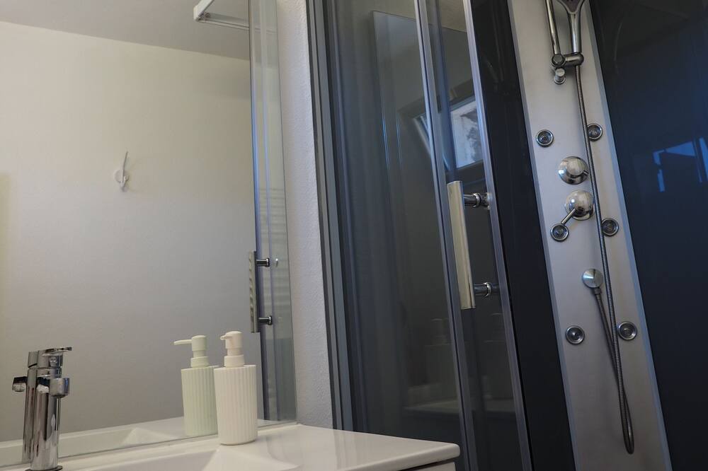 Photo of Bathroom in San-Lorenzo