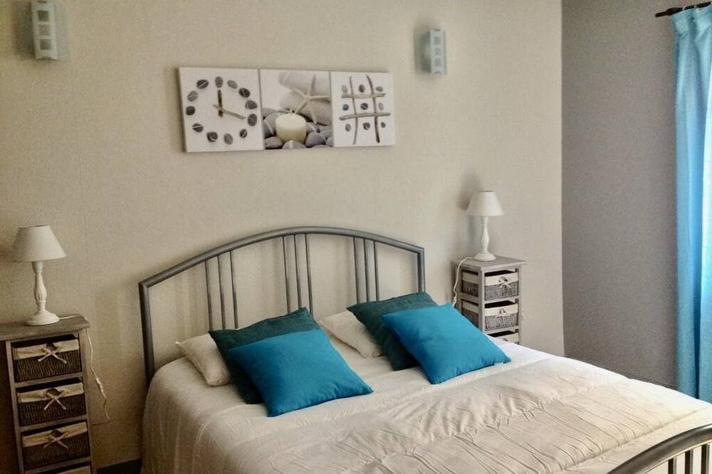Photo of Bedroom in Saint-Andre-de-Roquelongue